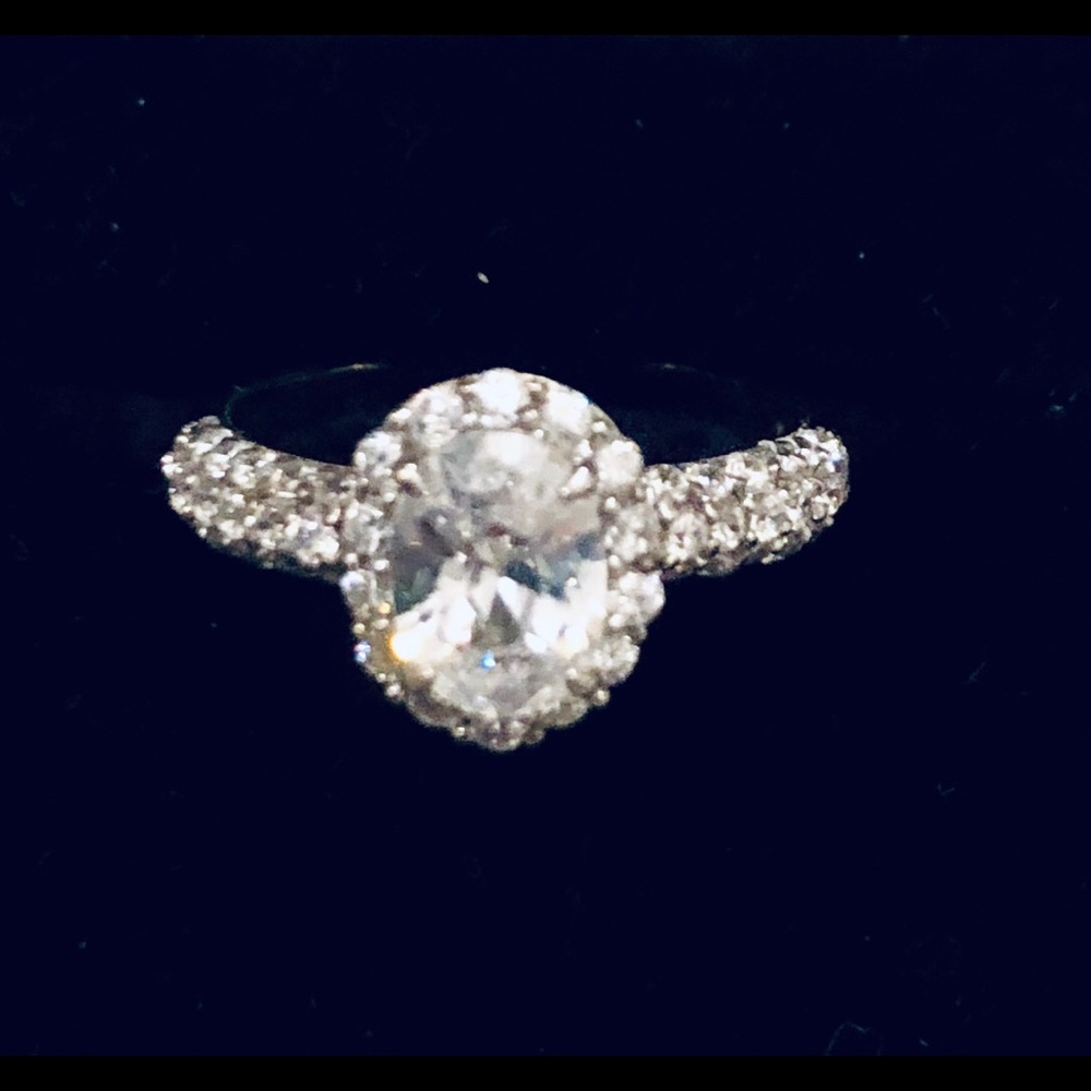 High Quality Engagement Ring